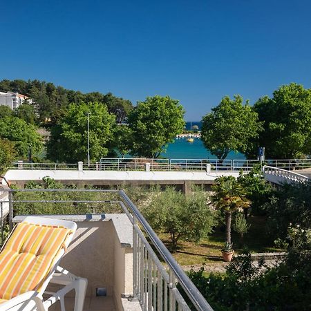 Apartment Portapisana Just 50M From The Beach Veglia Exterior foto