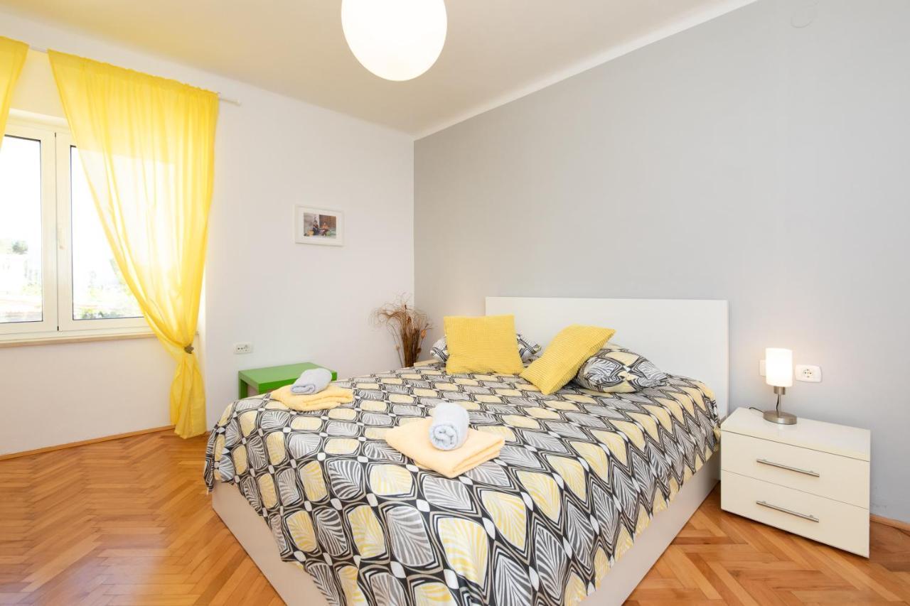 Apartment Portapisana Just 50M From The Beach Veglia Exterior foto