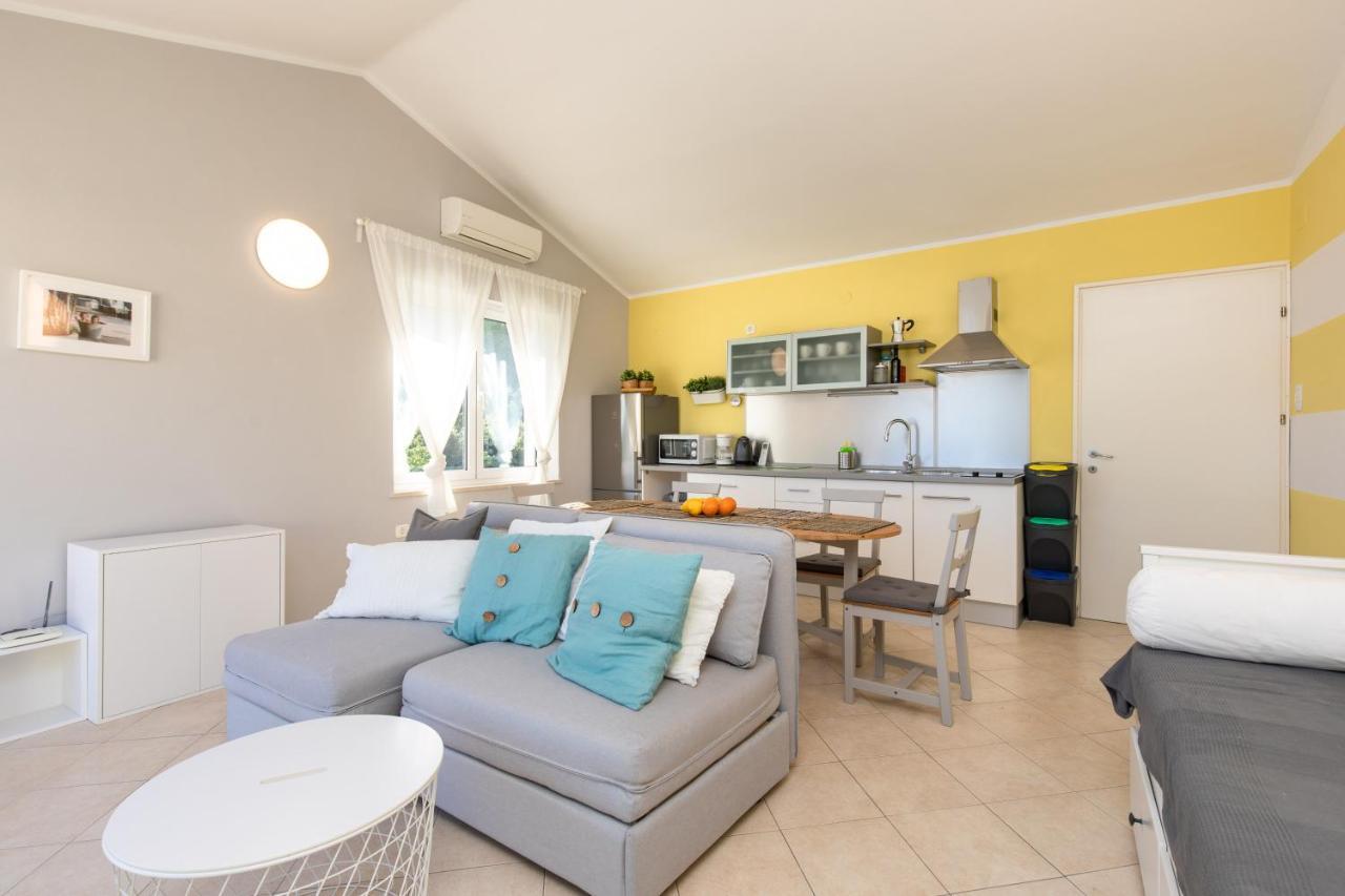 Apartment Portapisana Just 50M From The Beach Veglia Exterior foto