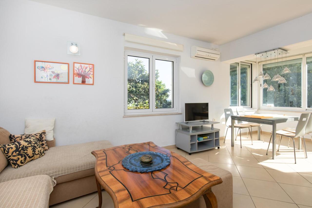 Apartment Portapisana Just 50M From The Beach Veglia Exterior foto