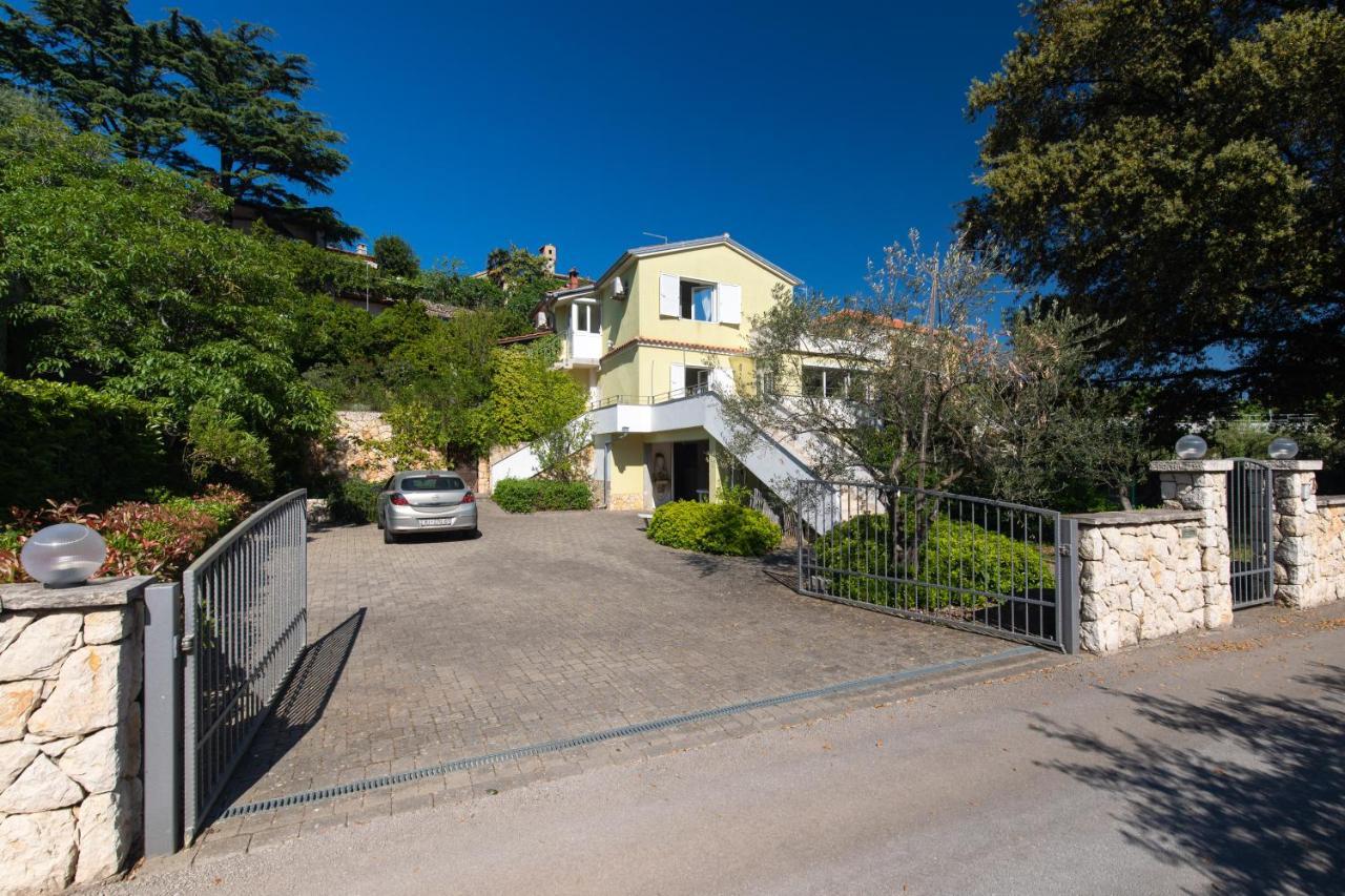 Apartment Portapisana Just 50M From The Beach Veglia Exterior foto