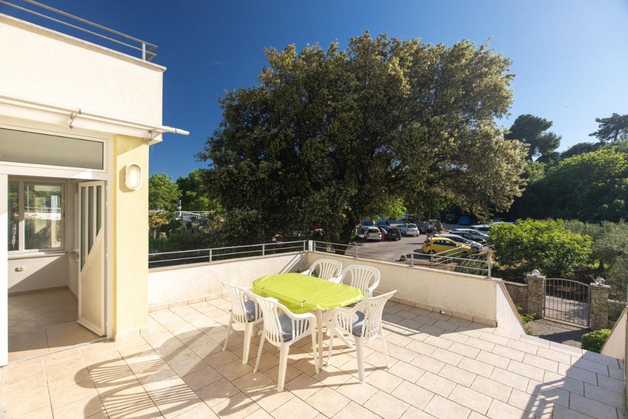 Apartment Portapisana Just 50M From The Beach Veglia Exterior foto